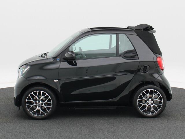 Smart FORTWO cabrio EQ Comfort 18 kWh | Airco | Carplay | Elektrische Kap | LED | Navigatiesysteem | 16 Inch | 27.224 Km