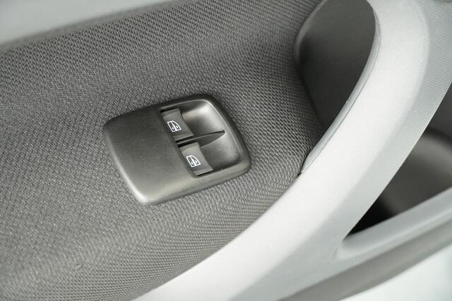 Smart FORTWO BWJ 2020 EQ Essential 82 PK 18 kWh AUTOMAAT / NAVI / AIRCO / CRUISE / STOELVERW. / PANORAMADAK / BLUETOOTH / LEDER / LMV