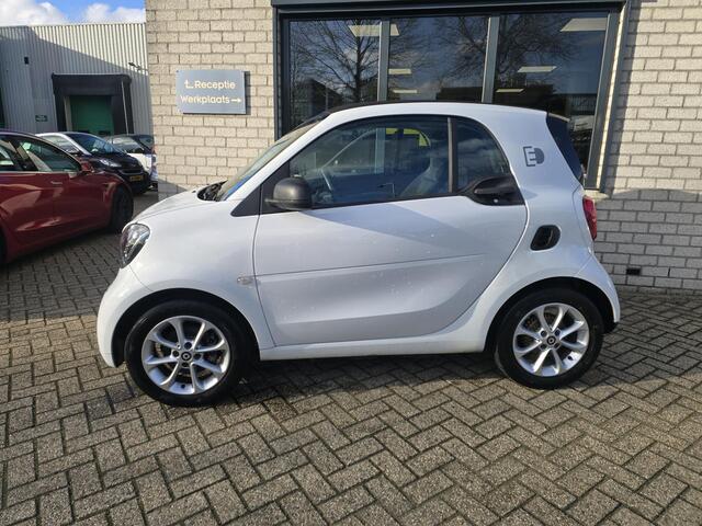 Smart FORTWO electric drive pure 18 kWh carplay en Android auto
