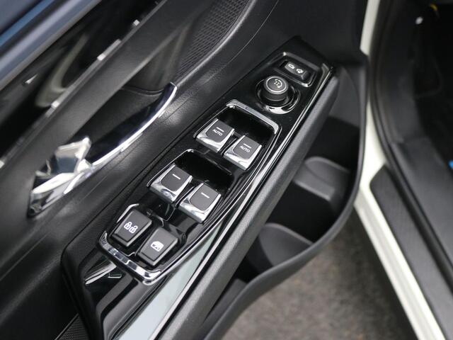 Ssangyong KORANDO E-Motion Platinum 2WD 64 kWh / Trekhaak / 1500KG Trekgewicht / Actieradius 339 km WLTP / Navigatie / LED / Apple CarPlay & Android Auto / Adaptieve Cruise Control / Stoel & Stuurwiel verwarming /