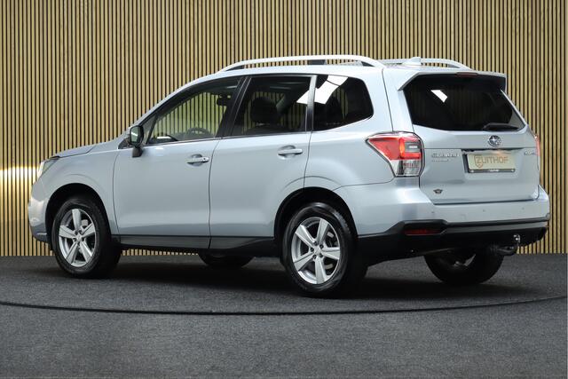 Subaru FORESTER 2.0 Premium AWD | Cruise-control | Afneembare Trekhaak | Elek. Panoramadak | Elek. Achterklep | Camera | Leder | Clima | Keyless | Navigatie