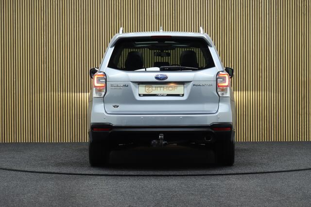 Subaru FORESTER 2.0 Premium AWD | Cruise-control | Afneembare Trekhaak | Elek. Panoramadak | Elek. Achterklep | Camera | Leder | Clima | Keyless | Navigatie
