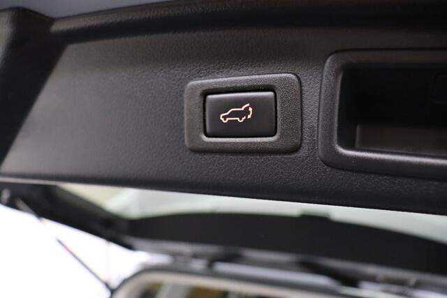 Subaru FORESTER 2.0 Premium AWD | Cruise-control | Afneembare Trekhaak | Elek. Panoramadak | Elek. Achterklep | Camera | Leder | Clima | Keyless | Navigatie