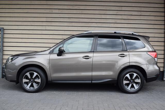 Subaru FORESTER 2.0 Premium - Dealer onderhouden - Trekhaak