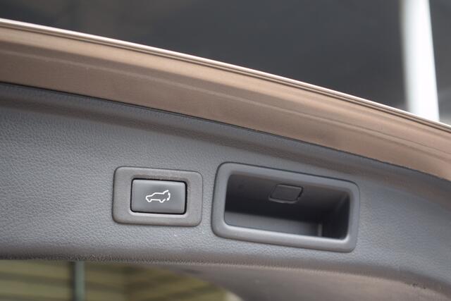 Subaru FORESTER 2.0 Premium - Dealer onderhouden - Trekhaak