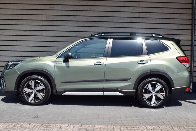 Subaru FORESTER 2.0i e-BOXER First Edition - Afneembare trekhaak