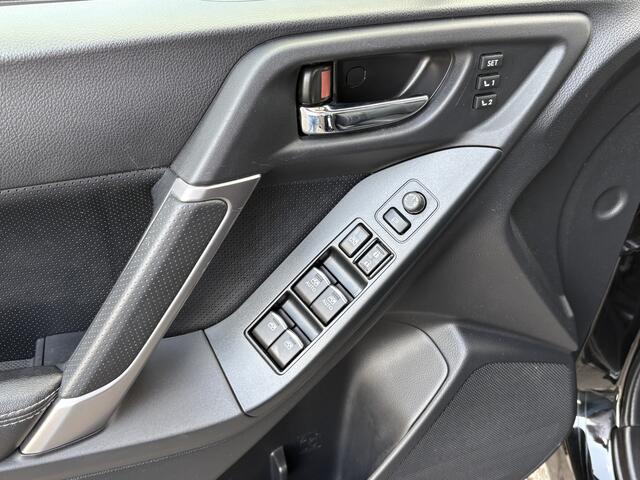 Subaru FORESTER 2.0 Premium Automaat 4WD | Leder | Navigatie | Adaptive Crusie Control | Trekhaak |