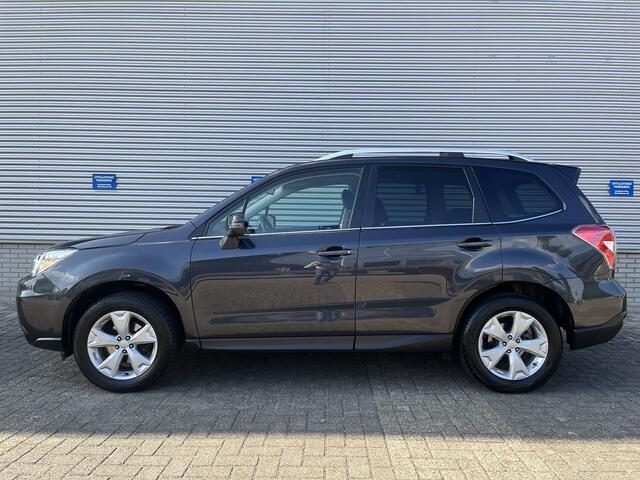 Subaru FORESTER 2.0 Premium | Trekhaak | Parkeersensoren achter | Lage KM-stand | Dealeronderhouden | meest Luxe Uitvoering