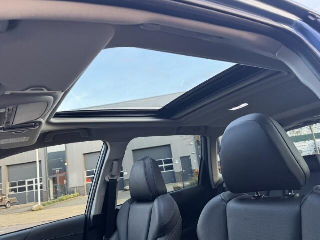 Subaru FORESTER 2.0i e-BOXER Premium Pano dak