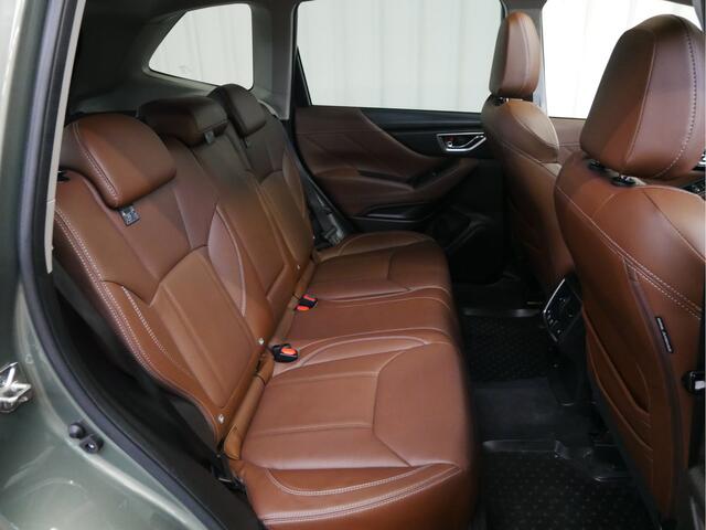 Subaru FORESTER 2.0 e-Boxer First Edition Eye-Sight / Navigatie / Apple Carplay en android auto