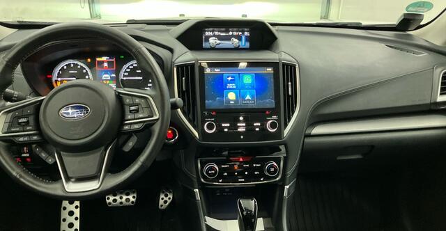 Subaru FORESTER 2.0i e-BOXER Comfort Trekhaak/Zomer + winter wielen/Camera.