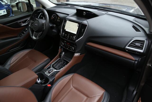 Subaru FORESTER 2.0i e-BOXER Premium Schuifdak Leer Navi Camera ACC