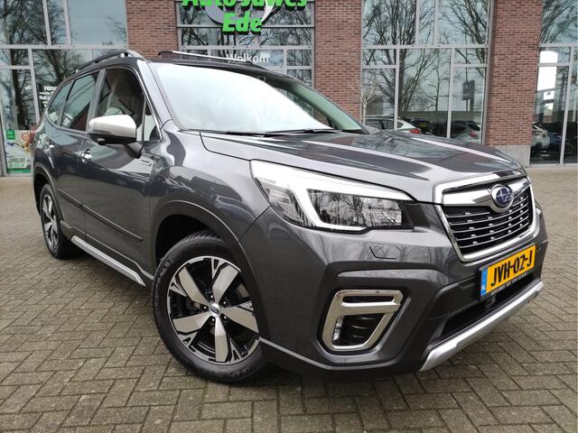 Subaru FORESTER 2.0i e-BOXER First Edition Panoramadak - Trekhaak - Leder - 18Inch LMV