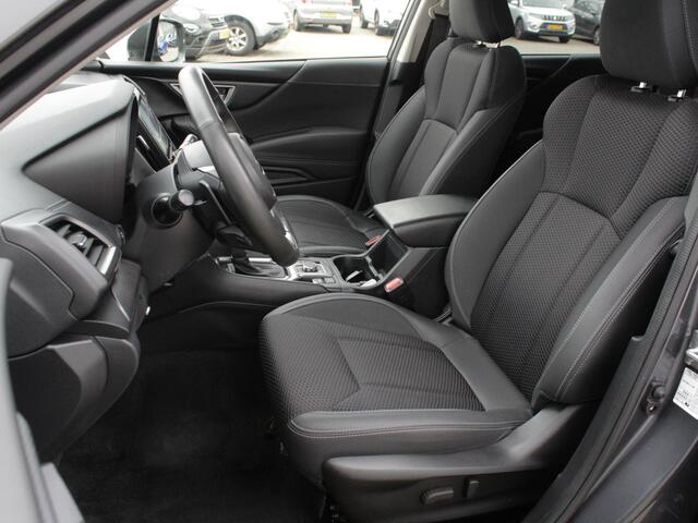 Subaru FORESTER 2.0i e-BOXER Luxury | Carplay Navigatie | Camera | Clima | Trekhaak