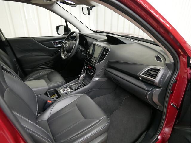 Subaru FORESTER 2.0i e-BOXER First Edition