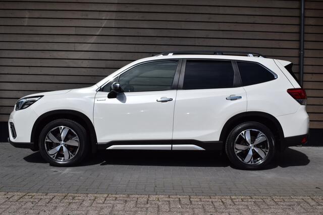 Subaru FORESTER 2.0i e-BOXER Premium - Trekhaak - Dealer onderhouden