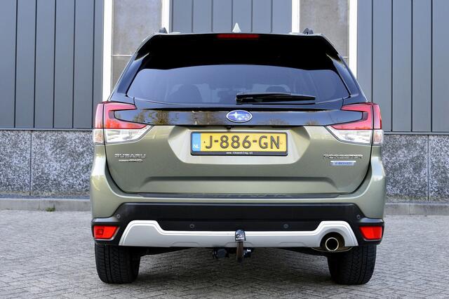 Subaru FORESTER 2.0i e-BOXER First Edition Rijklaarprijs-Garantie Leder Trekhaak Navigatie Camera Airco