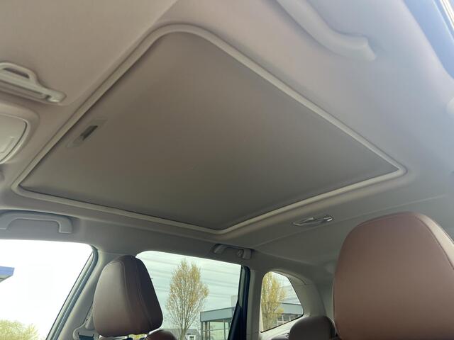 Subaru FORESTER 2.0i e-BOXER First Edition Automaat | Lage Kilometerstand | Trekhaak | All Season Banden | Elek. Schuif/Kantel Dak | Apple Carplay & Android Auto | Climate Control | 18" LM Velgen