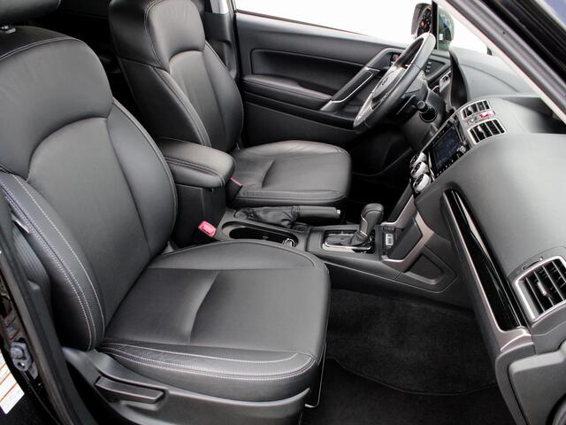 Subaru FORESTER 2.0 Premium Automaat | Navi | Cruise | Leder | Panodak | Lm-Velgen | Trekhaak