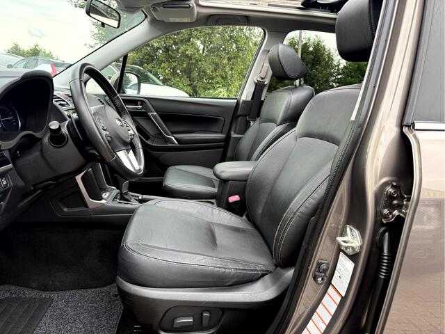 Subaru FORESTER 2.0 Premium NL. Auto, Vol Opties.