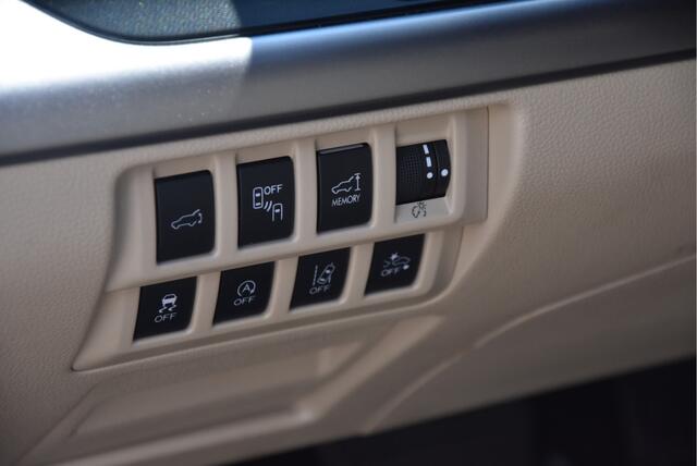 Subaru OUTBACK 2.5i Premium | Trekhaak | Led |