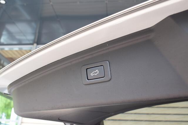 Subaru OUTBACK 2.5i Premium - Afneembare trekhaak - Dealer onderhouden