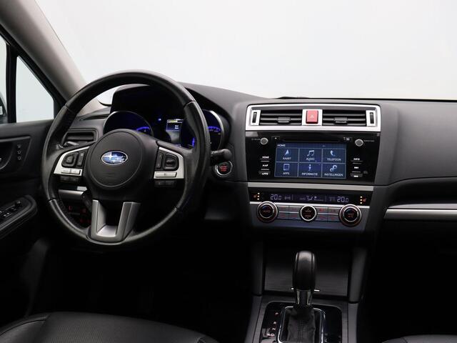 Subaru OUTBACK 2.5i Premium | 2000kg Trekgewicht | Stoelverwarming | Panoramadak | Lederen Bekleding |