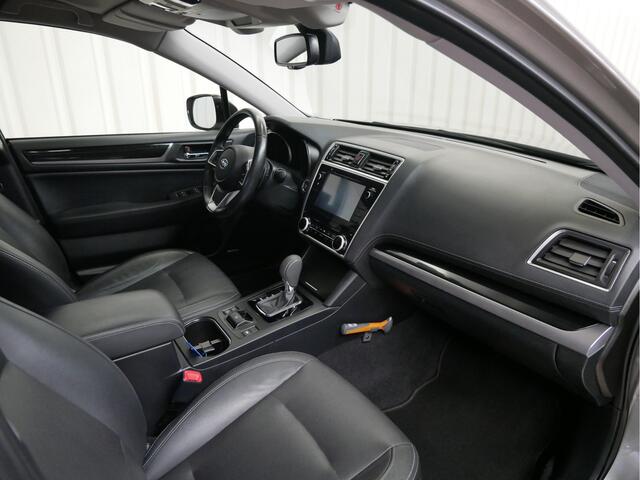 Subaru OUTBACK 2.5i Premium Eye-Sight / Navigatie / Apple Carplay en android auto