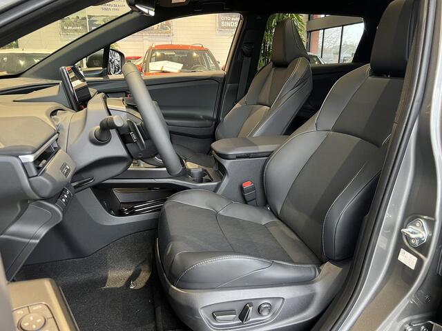 Subaru SOLTERRA 4E-xperience 73.1 kWh | NIEUW MODEL!!! | 100% Elektrisch | Uit Voorraad Leverbaar | Panoramisch Dak | Dubbelen Draadloze Telefoonoplader | Nieuw Multimedia Systeem