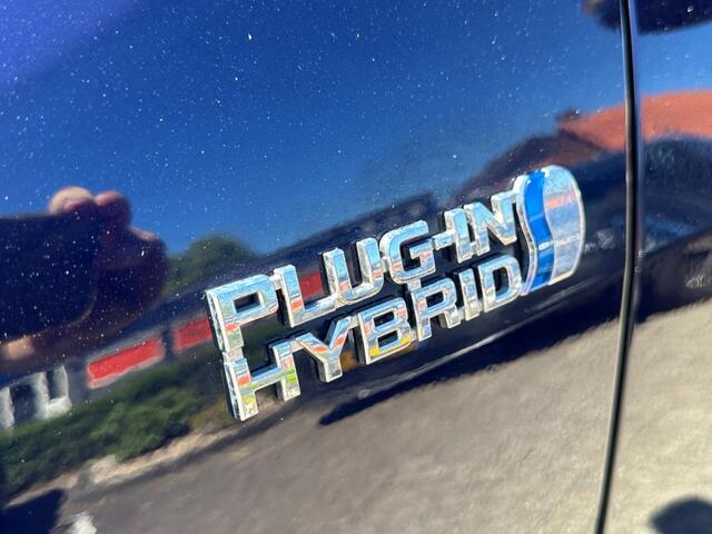 Suzuki Across 2.5 PLUG-IN STYLE