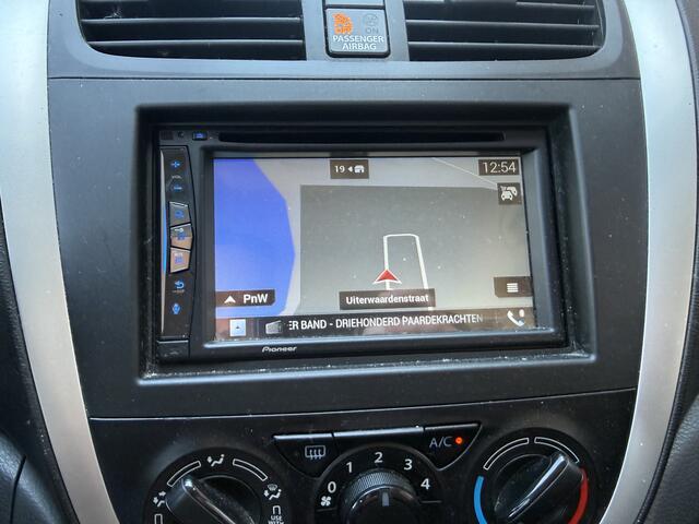 Suzuki CELERIO 1.0 Comfort ? park sensor ? Navigatie ? Airco ?