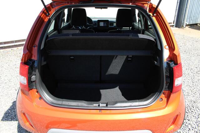 Suzuki IGNIS 1.2 Smart Hybrid Allgrip Style, All-Seasons, Cruise control en Achteruitrijcamera!