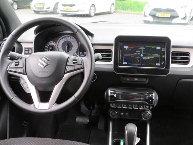 Suzuki IGNIS 1.2 Smart Hybrid Style, Automaat, 1e Eig. Dealer Zeer Compleet met o.a. JUNO velgen en Treeplanken!
