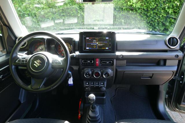 Suzuki JIMNY 1.5 Stijl | ALLGRIP 4x4 | 4 zits | BULLBAR | SIDEBARS | NL AUTO | DEALERONDERHOUDEN | LAGE KM-STAND | RIJKLAARPRIJS |