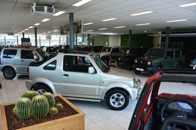 Suzuki JIMNY 1.5 Stijl AllGrip (4x4) 4-persoons Navigatie/Leder/Cruise control
