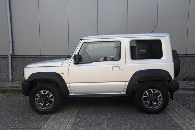 Suzuki JIMNY 1.5 Stijl | Nieuwstaat!! | Nederlands en dealer onderhouden | Trekhaak afneembaar |