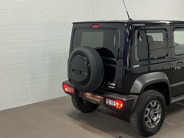 Suzuki JIMNY 1.5 Stijl *4 persoons* Cruise control | Stoelverwarming | Achteruitrij camera | Airco | Carplay | Navigatie
