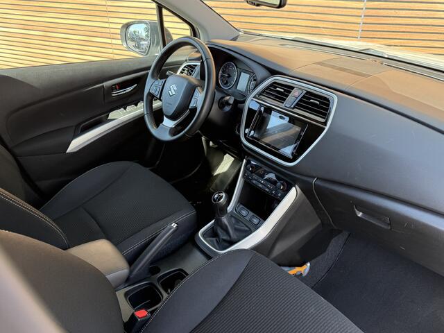 Suzuki S-Cross 1.0 Boosterjet Exclusive Navi / Clima / Trekhaak / Lm Velgen / Dealer Onderhouden!