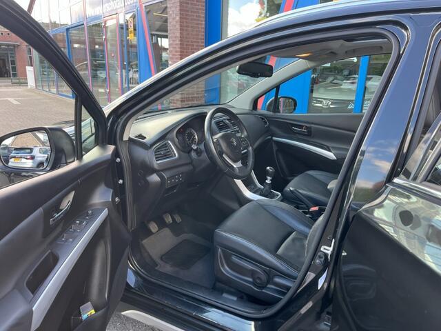 Suzuki S-Cross 1.4 140pk Panodak Navi Carplay Leer Airco(ECC)