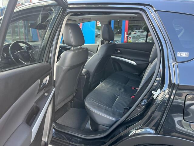 Suzuki S-Cross 1.4 140pk Panodak Navi Carplay Leer Airco(ECC)