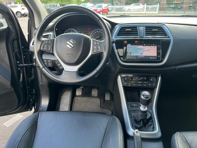 Suzuki S-Cross 1.4 140pk Panodak Navi Carplay Leer Airco(ECC)