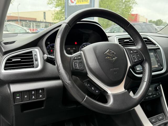 Suzuki S-Cross BWJ 2017 | 1.4 141PK High Executive | TREKHAAK | LEER | PANO DAK | NAVI | CLIMA | CAMERA A |