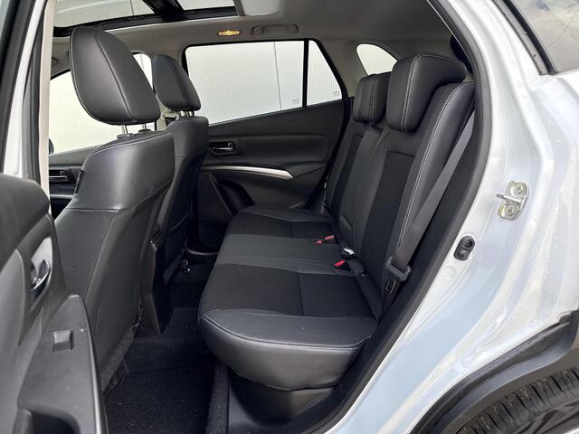 Suzuki S-Cross 1.5 Hybrid AllGrip Style **NAVIGATIE/ 360 CAMERA/ STOELVERWARMING/ KEYLESS/ 36 MAANDEN GARANTIE**
