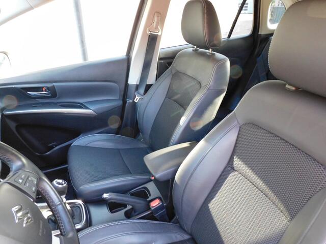 Suzuki S-Cross 1.4 Boosterjet Comfort Smart Hybrid 1e EIGENAAR! DEALER ONDERHOUDEN! CARPLAY/ANDROID! 380 CAM! FULLMAP NAVI! CLIMA! LANE ASSIST! CRUISE! DEALER ONDERHOUDEN!