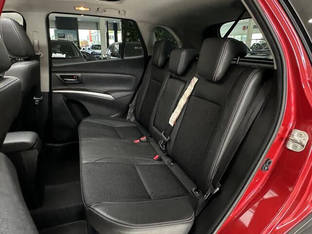 Suzuki S-Cross 1.5 Hybrid Style [ PANORAMADAK I 360 CAMERA I NAVI I AUTOMAAT ]