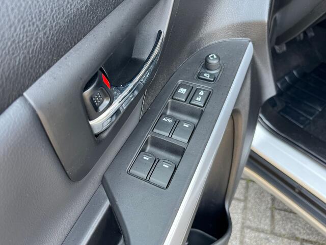 Suzuki S-Cross 1.4 Boosterjet Stijl | Navigatie | Camera | Stoelverwarming | Trekhaak | Schuif/Kanteldak | Adapt Cr.Control |