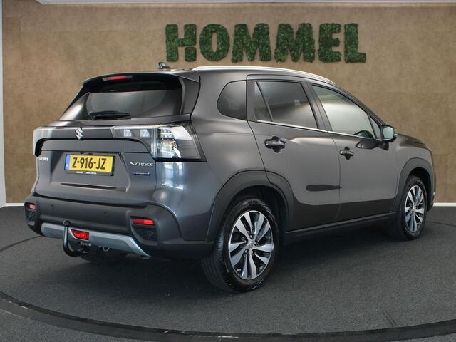 Suzuki S-Cross 1.5 Hybrid Style - AFNEEMBARE TREKHAAK 1200KG GEREMD TREKGEWICHT - PARKEERSENSOREN VOOR EN ACHTER - 360 GRADEN CAMERA - DODEHOEK DETECTIE - STOEL VERWARMING - NAVIGATIE - APPLE CARPLAY/ANDROID AUTO - KEYLESS ENTRY & START
