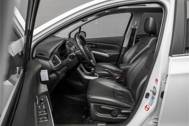 Suzuki S-Cross 1.4 Boosterjet High Executive CarPlay Camera Schuifdak