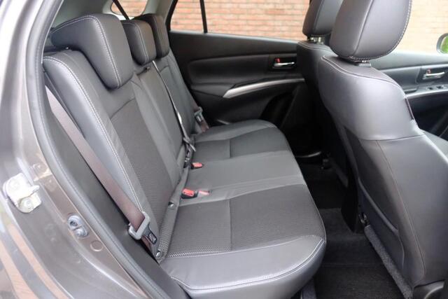 Suzuki S-Cross 1.4 Boosterjet 130pk Style Smart Hybrid | Navi | App Connect | Climate | Adaptive Cruise | Panoramadak | 360° Camera | Keyless | Blind Spot