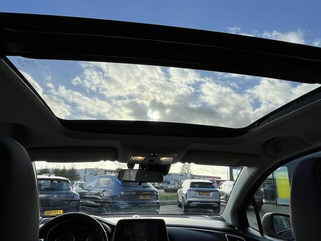 Suzuki S-Cross 1.5 Hybrid Style